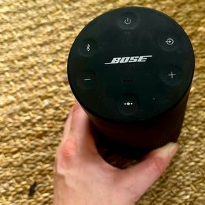 Bose Bluetooth wireless speaker Soundlink revolve